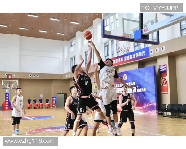 武汉篮球队的拼搏之路:城市联赛中的荣耀与挑战 武汉篮球队的拼搏之路:城市联赛中的荣耀与挑战